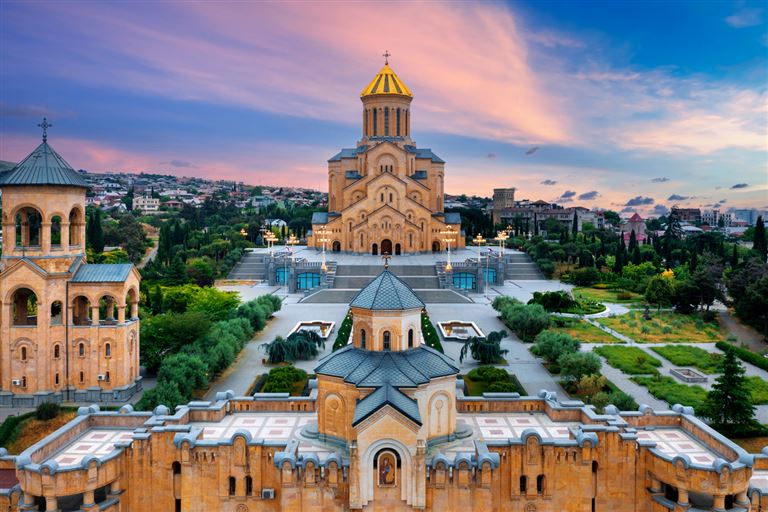 Vom Ararat zum Kaukasus ©tawatchaiprakobkit/istock